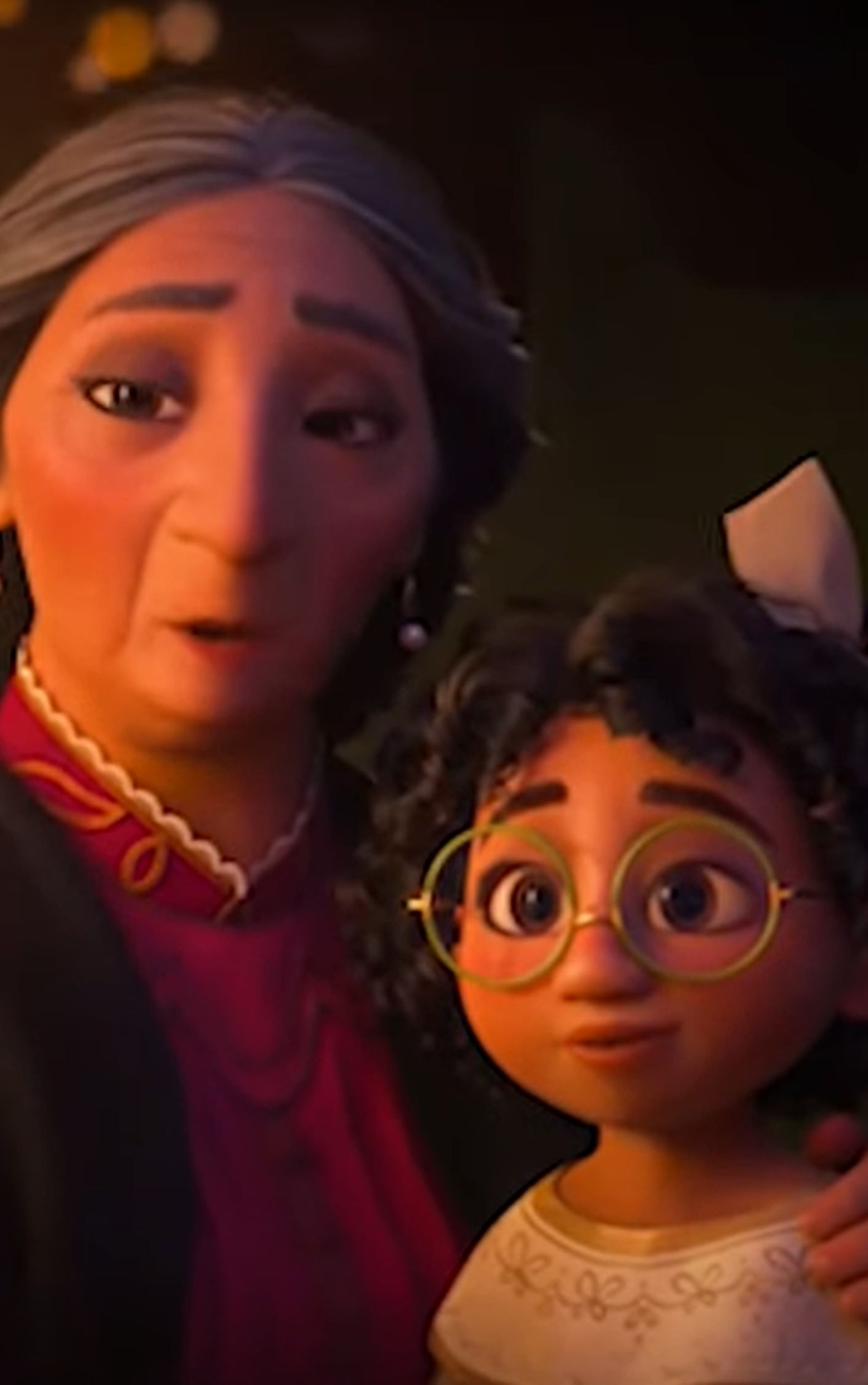 A still with two characters from encanto